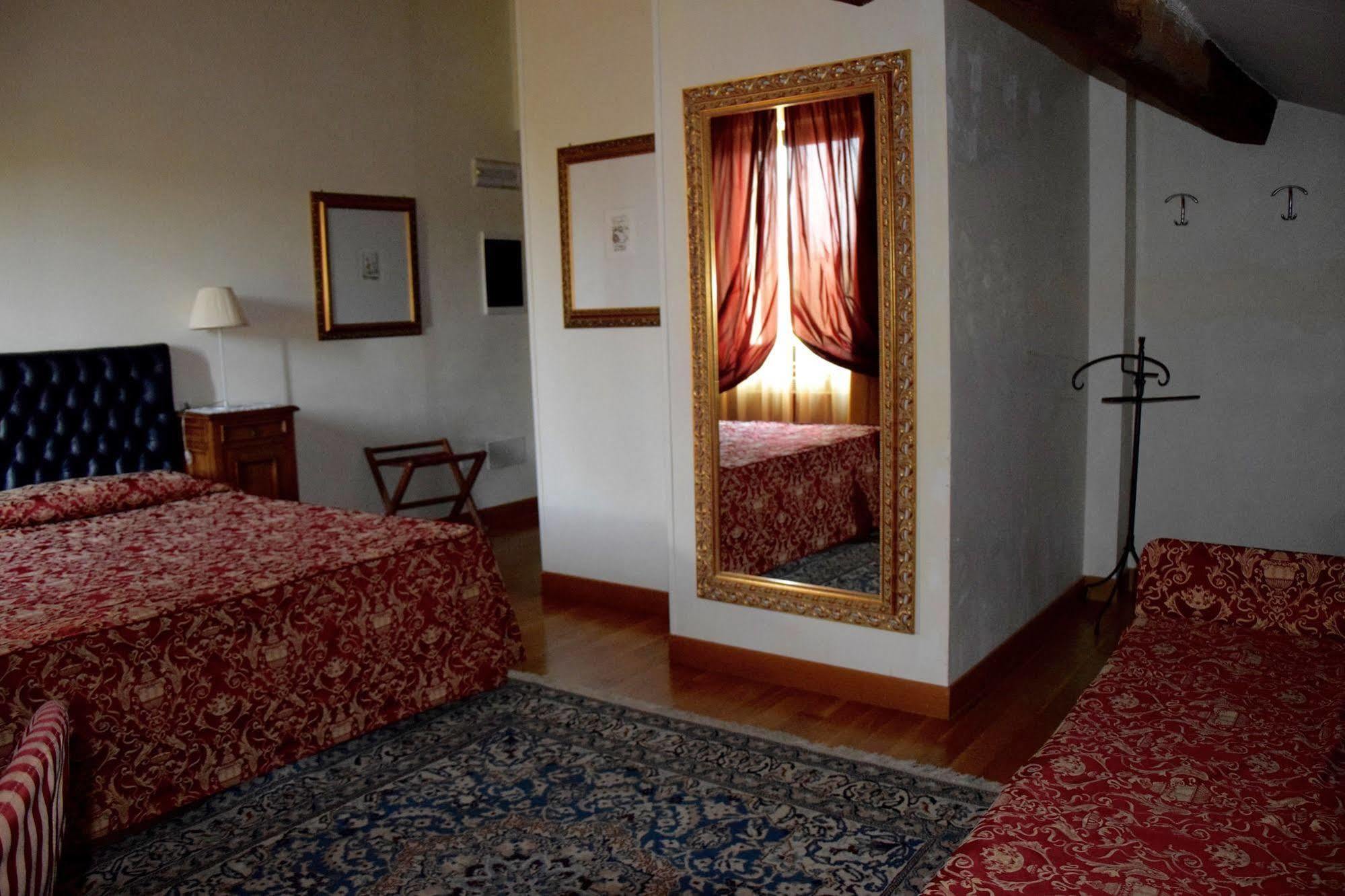 La Torre Hotel Moie Eksteriør bilde