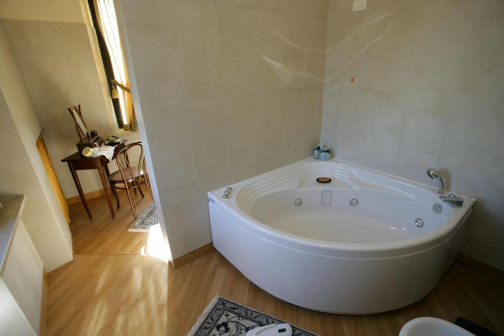 La Torre Hotel Moie Eksteriør bilde